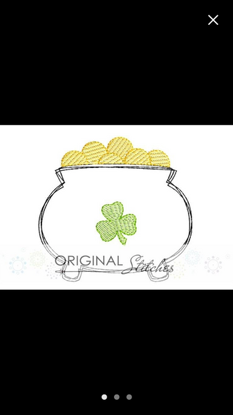 LUCKY Raglan w/ pot of gold